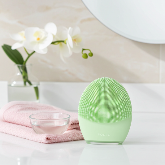 FOREO LUNA 4 Face Cleansing Brush - Firming Face Massager - Anti Aging Face Care - Enhances Absorption of Facial Skin Care Products - Simple Skin Care Tools - Combination Skin